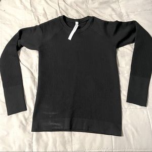 Lululemon black thermal long sleeve